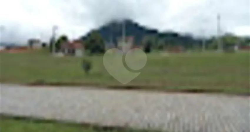 Terreno à venda na José Caetano Rodrigues Horta Júnior, Ubatiba, Maricá
