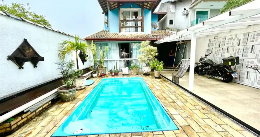 Casa com 3 quartos à venda na Avenida Professora Romanda Gonçalves, Itaipu, Niterói