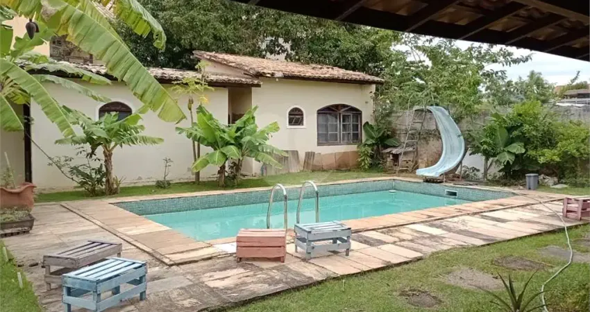 Casa com 3 quartos à venda em Camboinhas - RJ