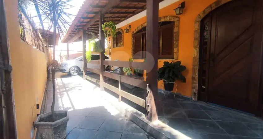 Casa com 4 quartos à venda na Rua Benjamin Constant, Santana, Niterói