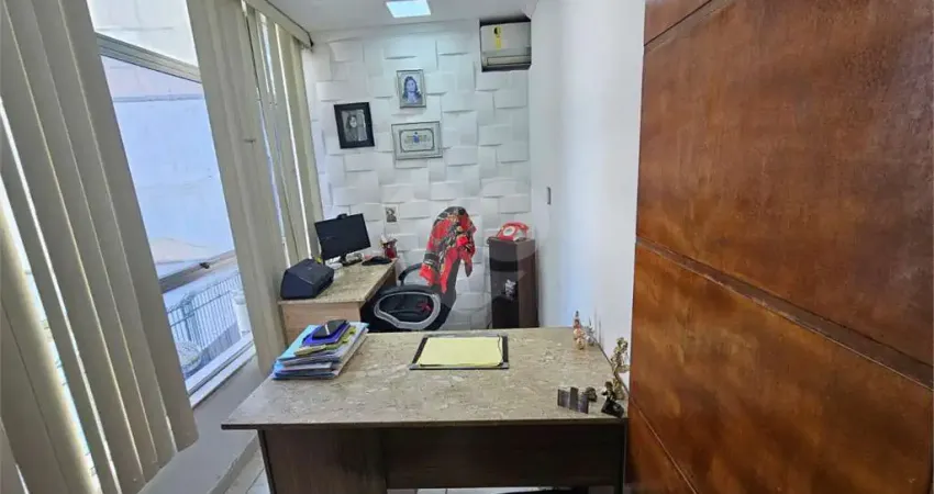 Sala comercial à venda na Avenida Ernani do Amaral Peixoto, Centro, Niterói