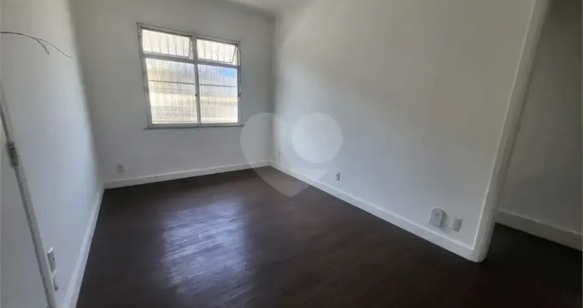 Apartamento com 3 quartos à venda em Santa Rosa - RJ