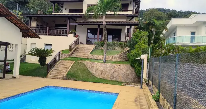 Condomínio com 5 quartos à venda em Engenho Do Mato - RJ