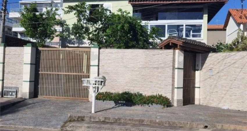 Casa com 4 quartos à venda em Piratininga - RJ