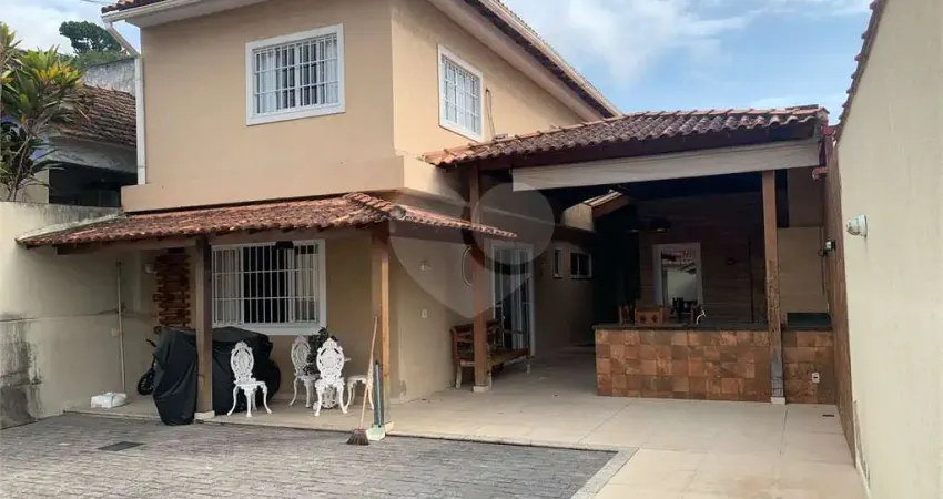 Casa com 2 quartos à venda na Prefeito Vila Nova Machado, Barreto, Niterói