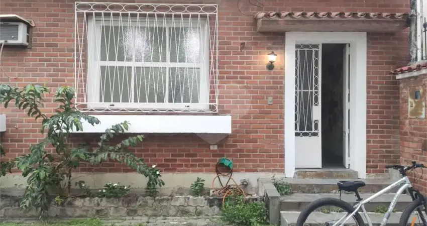 Casa em condomínio fechado com 3 quartos à venda na Avenida Roberto Silveira, Icaraí, Niterói