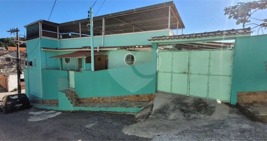 Casa com 2 quartos à venda em Barro Vermelho - RJ