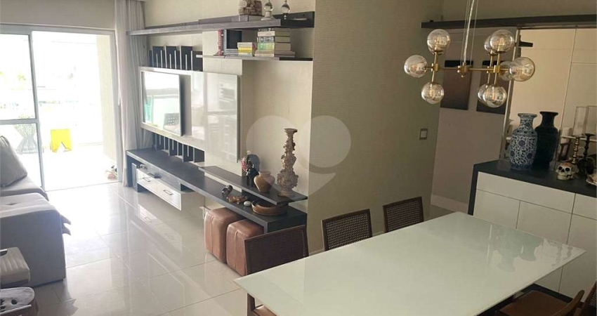 Apartamento com 4 quartos à venda em Camboinhas - RJ