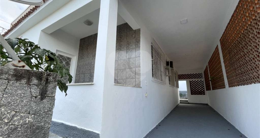 Casa com 3 quartos à venda em Largo Da Batalha - RJ