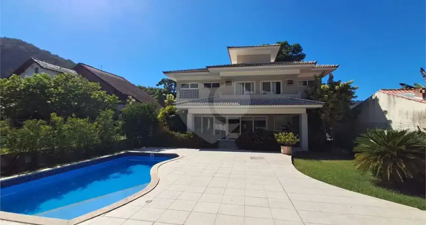 Casa em condomínio fechado com 4 quartos à venda na Avenida Central Ewerton Xavier, Itaipu, Niterói