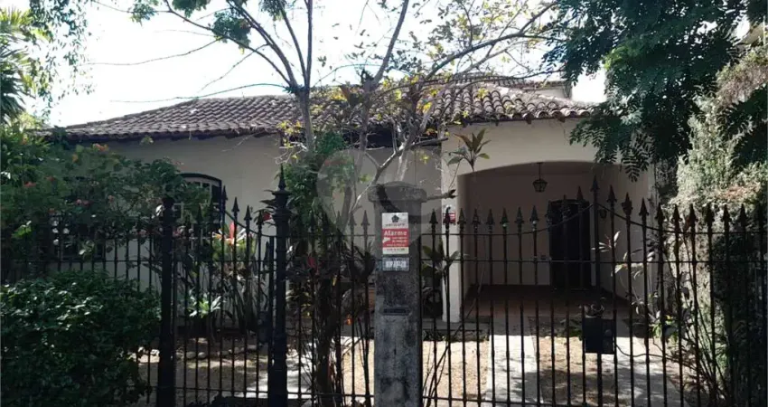 Casa com 4 quartos à venda na Rua Guaianazes, São Francisco, Niterói