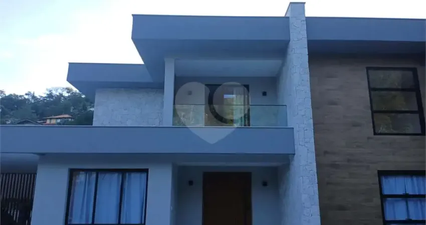 Condomínio com 4 quartos à venda em Piratininga - RJ
