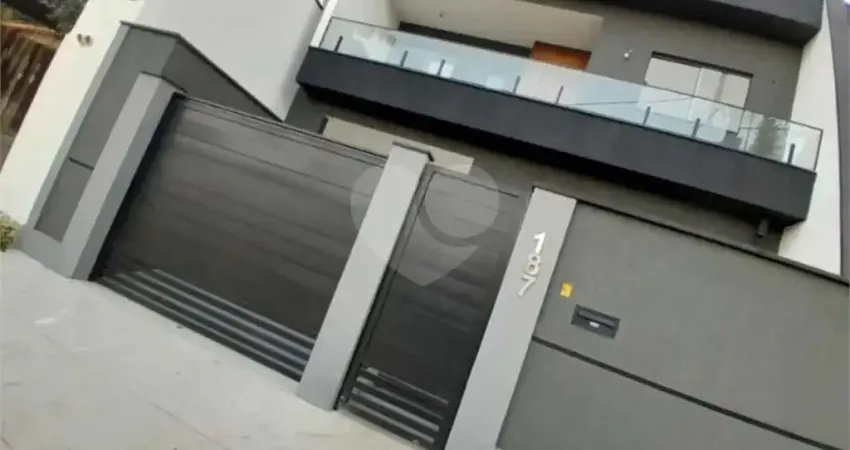 Casa com 3 quartos à venda na Professor Adamastor Camara Ribeiro, Maravista, Niterói