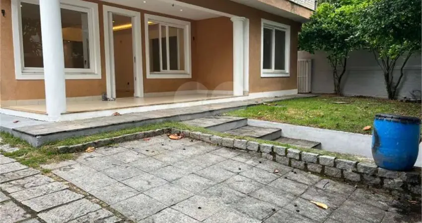 Casa com 4 quartos à venda na Rua das Rosas, Itacoatiara, Niterói