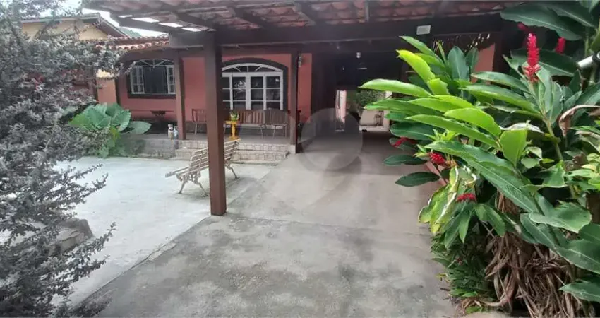 Casa com 3 quartos à venda na Augusto Vieira Jacques, Maravista, Niterói