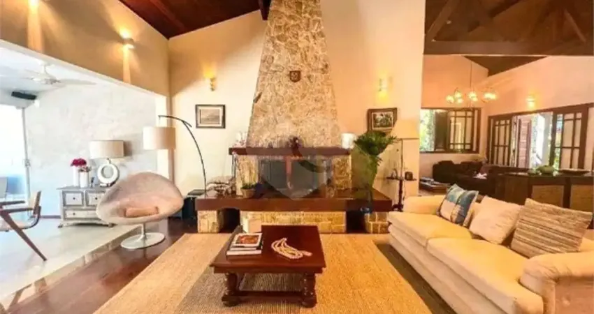 Terreno em condomínio fechado à venda em Piratininga, Niterói 