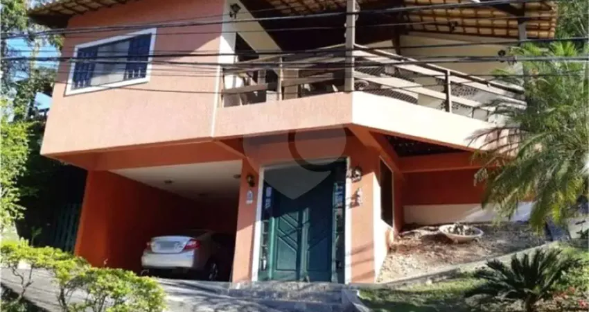 Terreno em condomínio fechado à venda na Serra Grande, Niterói