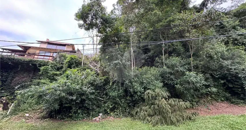 Terreno à venda na Estrada Francisco da Cruz Nunes, 1265, Badu, Niterói
