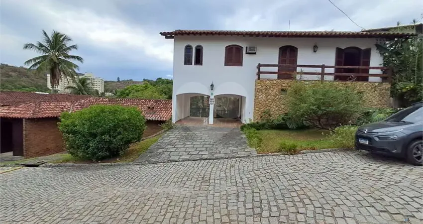 Terreno em condomínio fechado à venda no Maria Paula, Niterói 