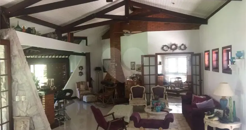 Terreno em condomínio fechado à venda no Engenho do Mato, Niterói 