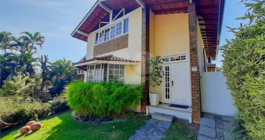 Terreno em condomínio fechado à venda no Badu, Niterói 