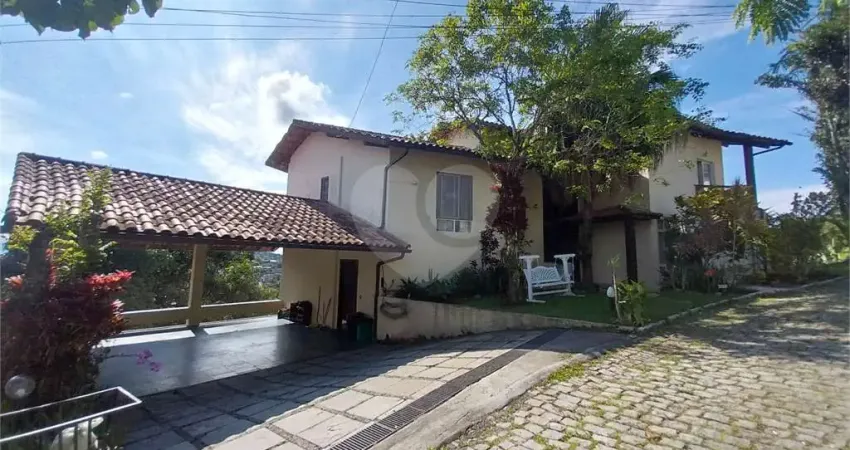 Terreno em condomínio fechado à venda no Sapê, Niterói 