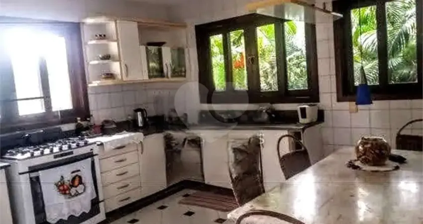 Terreno em condomínio fechado à venda em Piratininga, Niterói