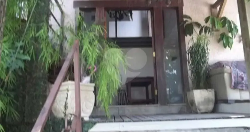 Terreno em condomínio fechado à venda no Badu, Niterói 