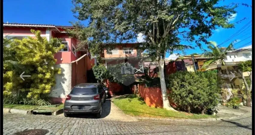 Terreno em condomínio fechado à venda em Maria Paula, São Gonçalo 