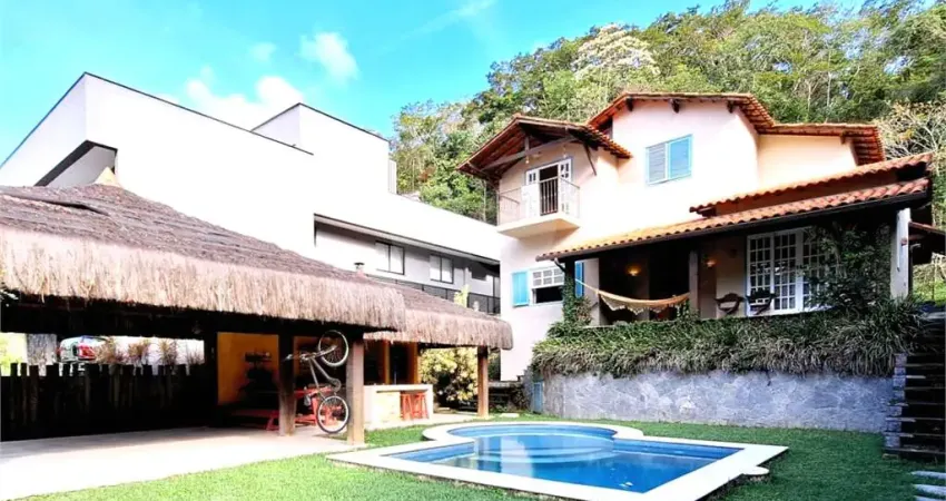 Terreno em condomínio fechado à venda na Serra Grande, Niterói