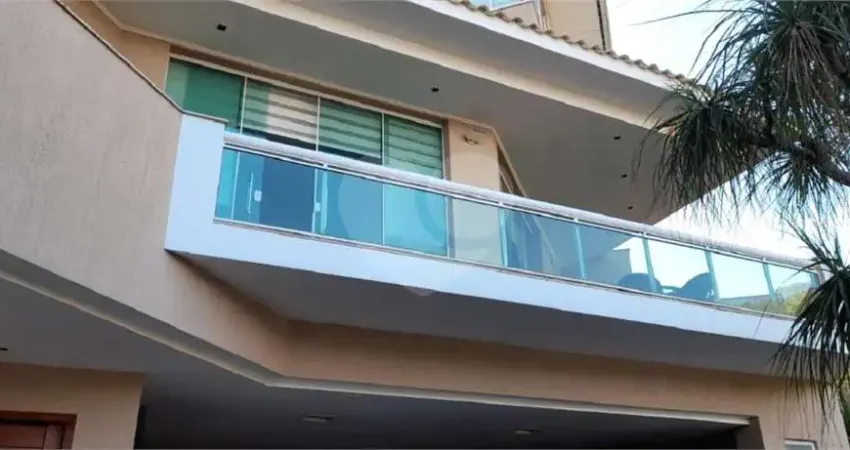 Terreno em condomínio fechado à venda em Piratininga, Niterói 