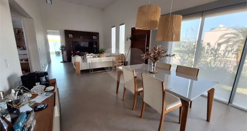 Condomínio com 3 quartos à venda em cajueiros (itaipuaçu) - rj