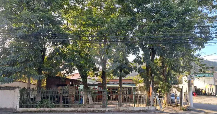 Terreno comercial à venda no Maravista, Niterói 