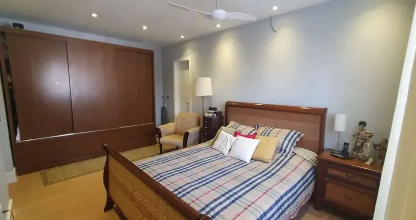 Casa com 5 dormitórios à venda, 221 m² por R$ 1.200.000,00 - Itaipu - Niterói/RJ