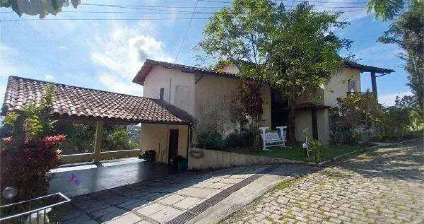 Casa em condomínio fechado com 5 quartos à venda na Rua Amadeu Gomes, 126, Sapê, Niterói