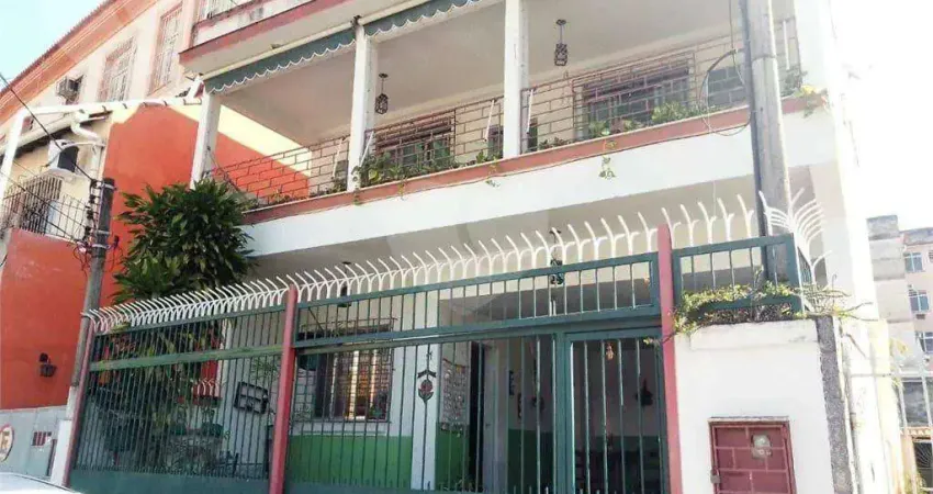 Casa com 6 dormitórios à venda, 453 m² por R$ 750.000,00 - Fonseca - Niterói/RJ