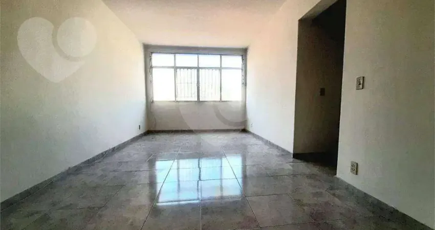 Amplo apartamento 115 m², frente, 3 quartos, elevador e vaga garagem.