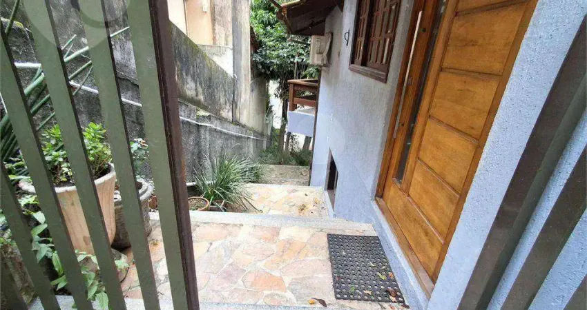 Casa em condomínio fechado com 4 quartos à venda na Rua Jornalista Carlos Vilhena, 829, Piratininga, Niterói