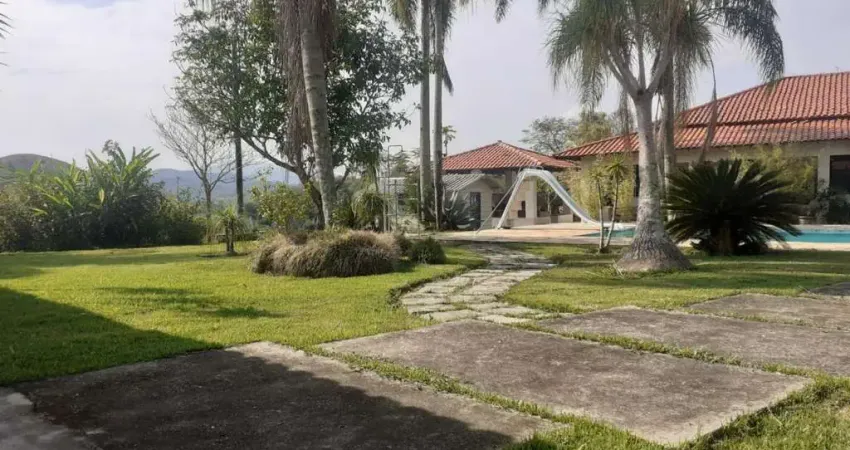 Sítio com 4 dormitórios à venda, 91871 m² por R$ 1.500.000,00 - Centro (Pachecos) - Itaboraí/RJ