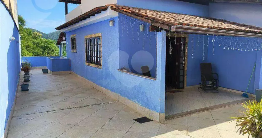 Casa à venda, 360 m² por R$ 390.000,00 - Santa Bárbara - Niterói/RJ