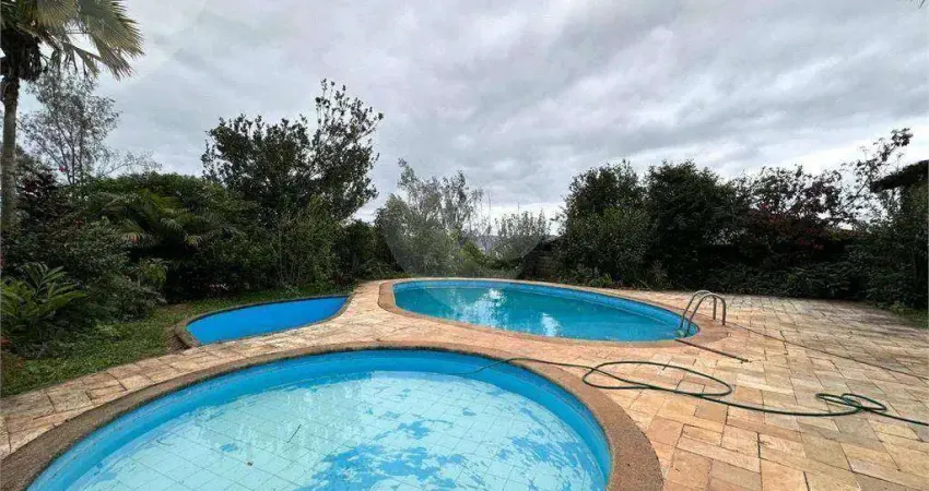 Casa com 7 dormitórios à venda, 800 m² por R$ 3.000.000,00 - Araçatiba - Maricá/RJ