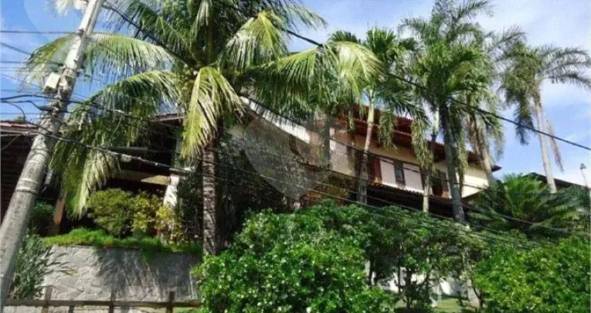 Casa em condomínio fechado com 5 quartos à venda na Avenida Professor Florestan Fernandes, 100, Camboinhas, Niterói