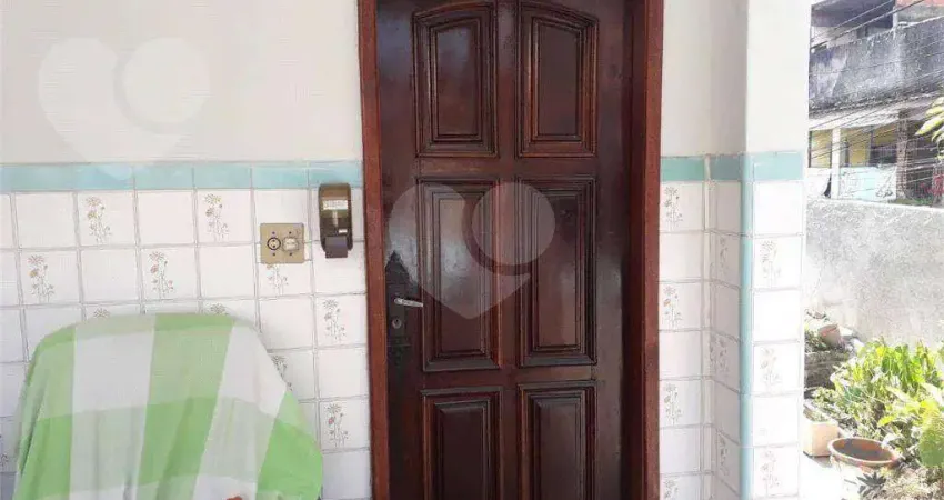 Casa com 3 dormitórios à venda, 200 m² por R$ 295.000,00 - Vila Iara - São Gonçalo/RJ