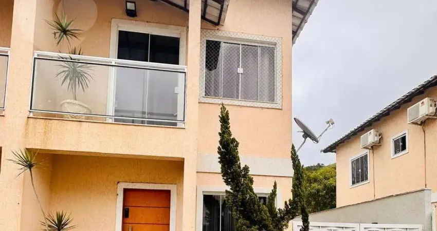 Casa em condomínio fechado com 3 quartos à venda na Estrada Oscar Vieira da Costa Júnior, 2037, Cajueiros (Itaipuaçu), Maricá