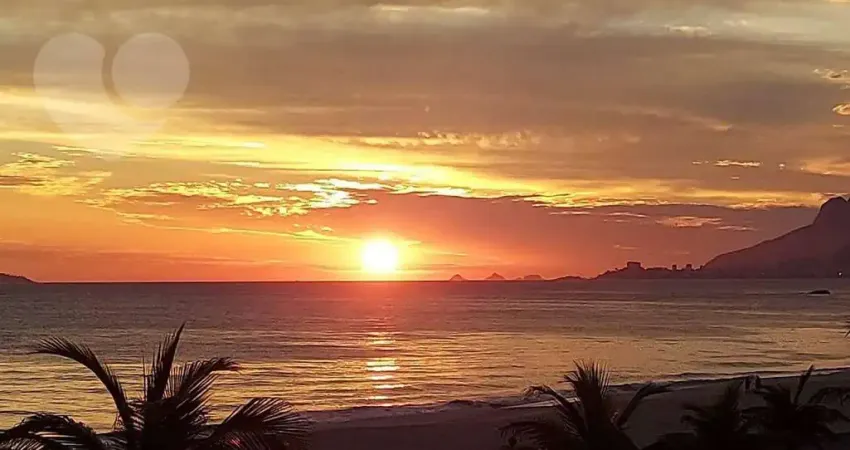 Apartamento com varandão gourmet, 3 dormitórios, 3 suítes, 2 vagas à venda, 124 m² por R$ 1.800.000 - Piratininga - Niterói/RJ