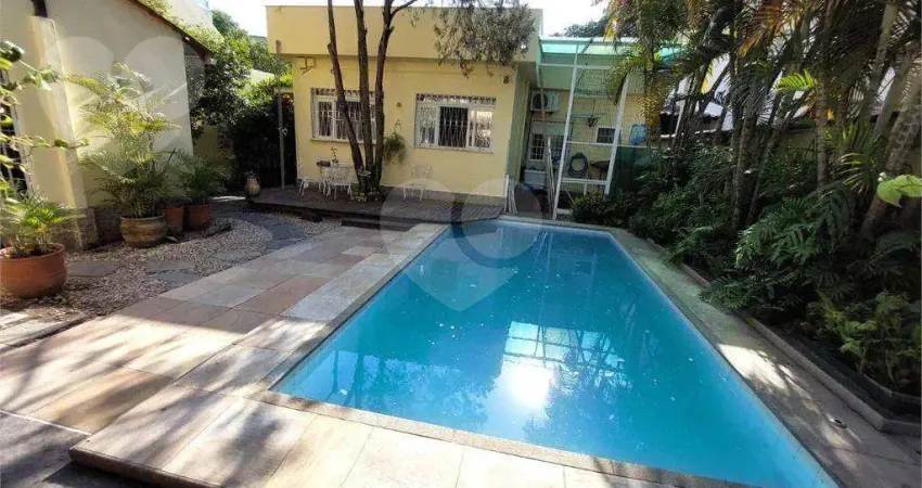 Casa com 4 dormitórios à venda, 250 m² por R$ 1.980.000,00 - São Francisco - Niterói/RJ