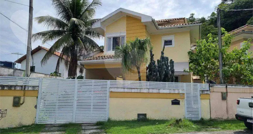 Casa com 3 dormitórios à venda, 156 m² por R$ 1.370.000,00 - Piratininga - Niterói/RJ