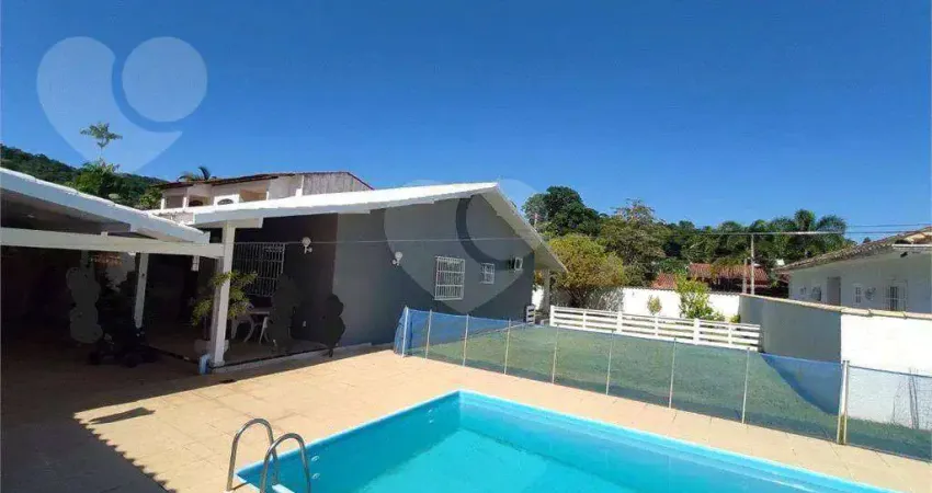 Casa com 3 dormitórios à venda, 269 m² por R$ 760.000,00 - Várzea das Moças - Niterói/RJ
