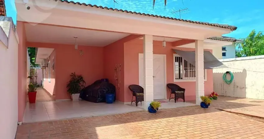 Casa com 3 dormitórios à venda, 160 m² por R$ 1.300.000,00 - Itaipu - Niterói/RJ