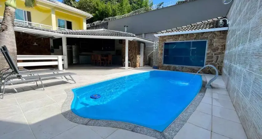 Casa em condomínio fechado com 3 quartos à venda na Rodovia Amaral Peixoto, 10000, Várzea das Moças, Niterói